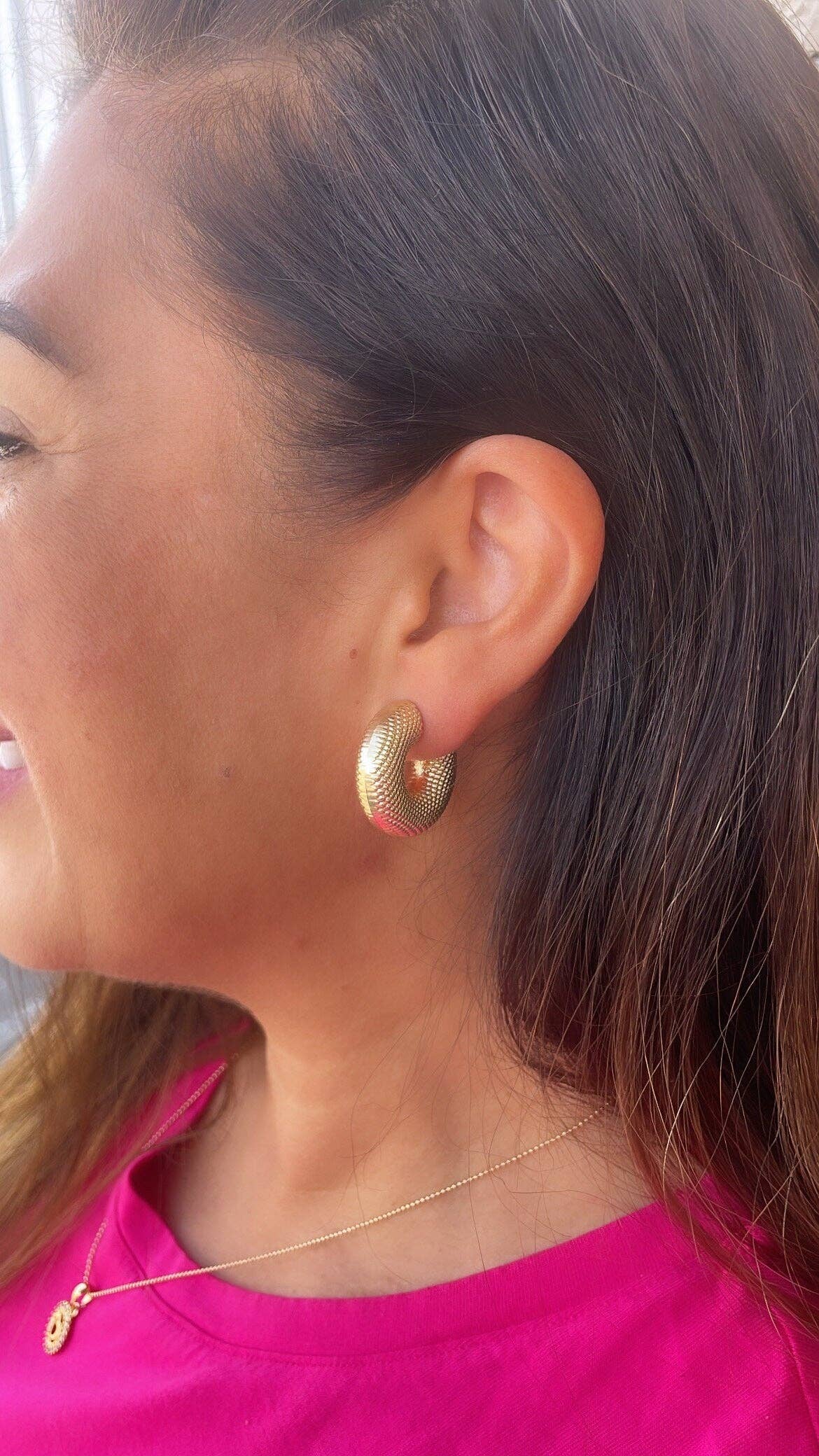 Milie Jewels - 18k Gold Filled Chunky Bubble Grain-Textured 8mm Open Hoop E