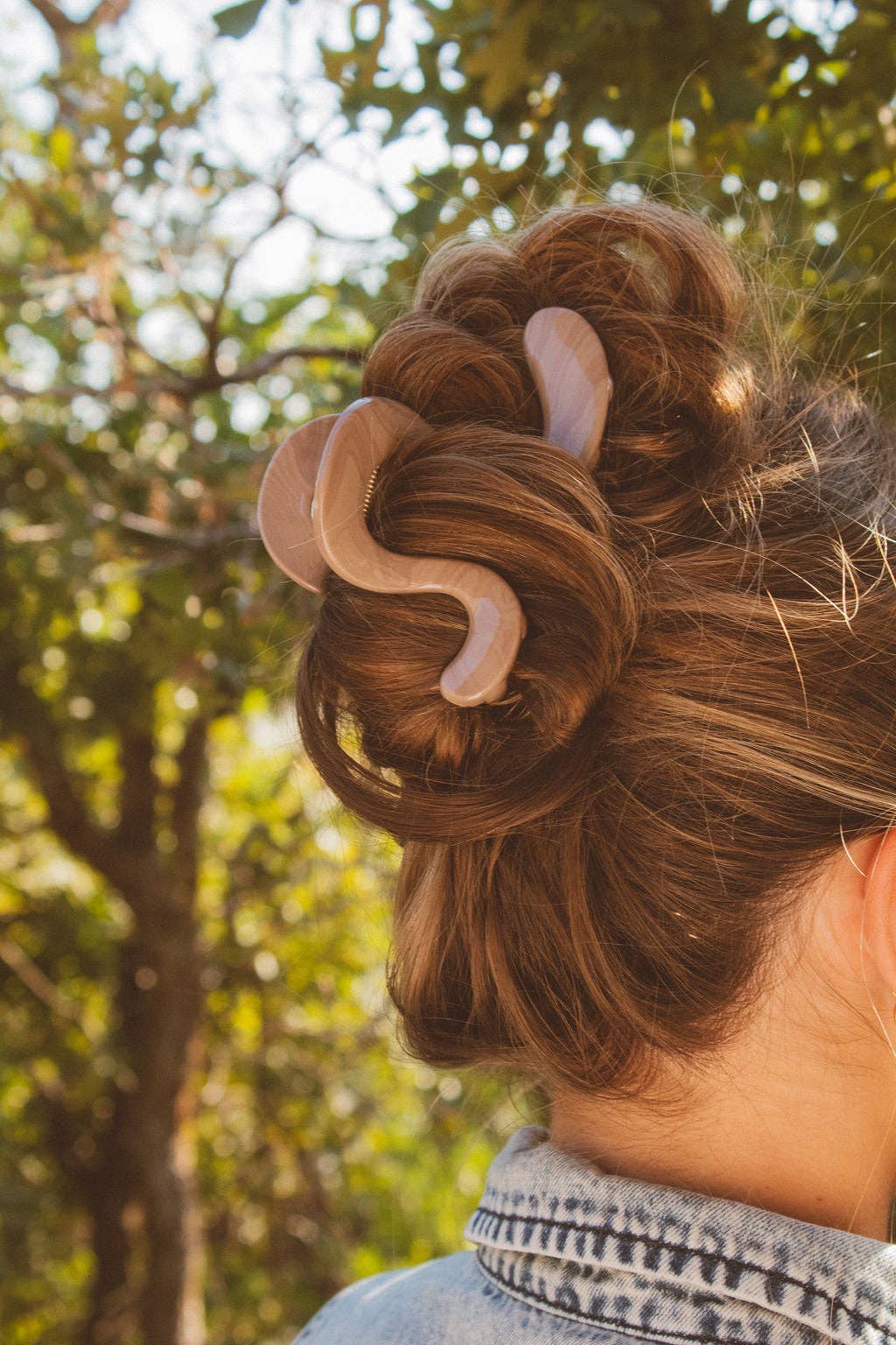 Shop ANDi - Swirly Fall Claw Clip