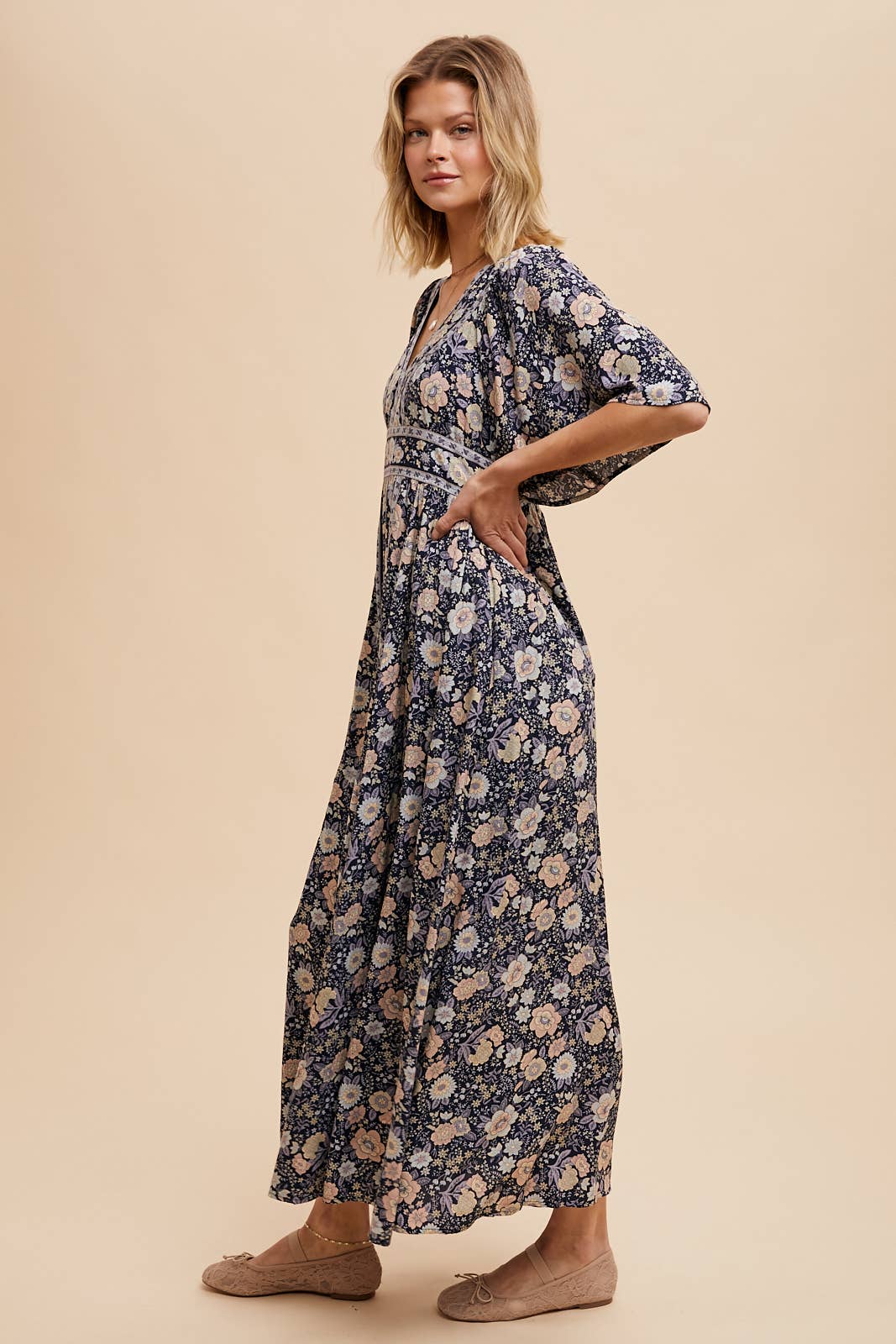 BORDER PRINT FLUTTER SLEEVE MAXI